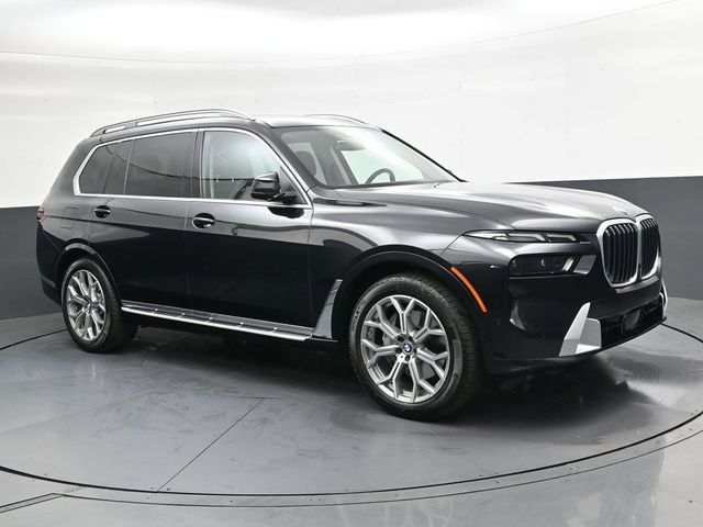 Used 2026 BMW X7 xDrive40i image 2
