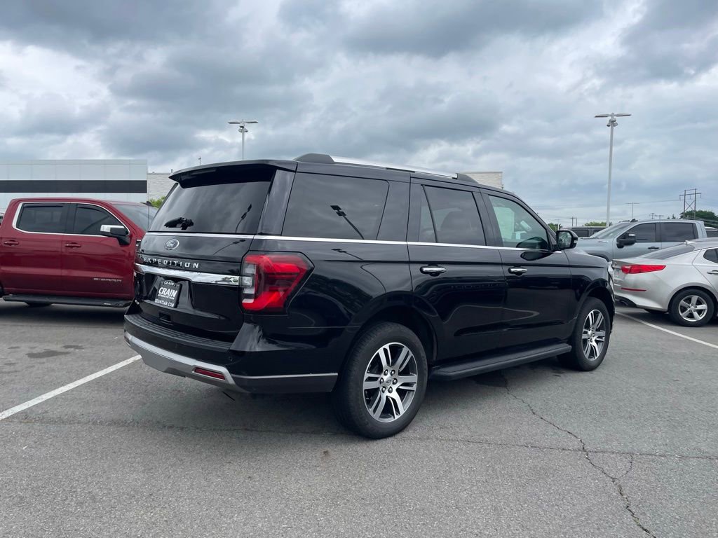 Used 2024 Ford Expedition Limited AWD/4WD image 8