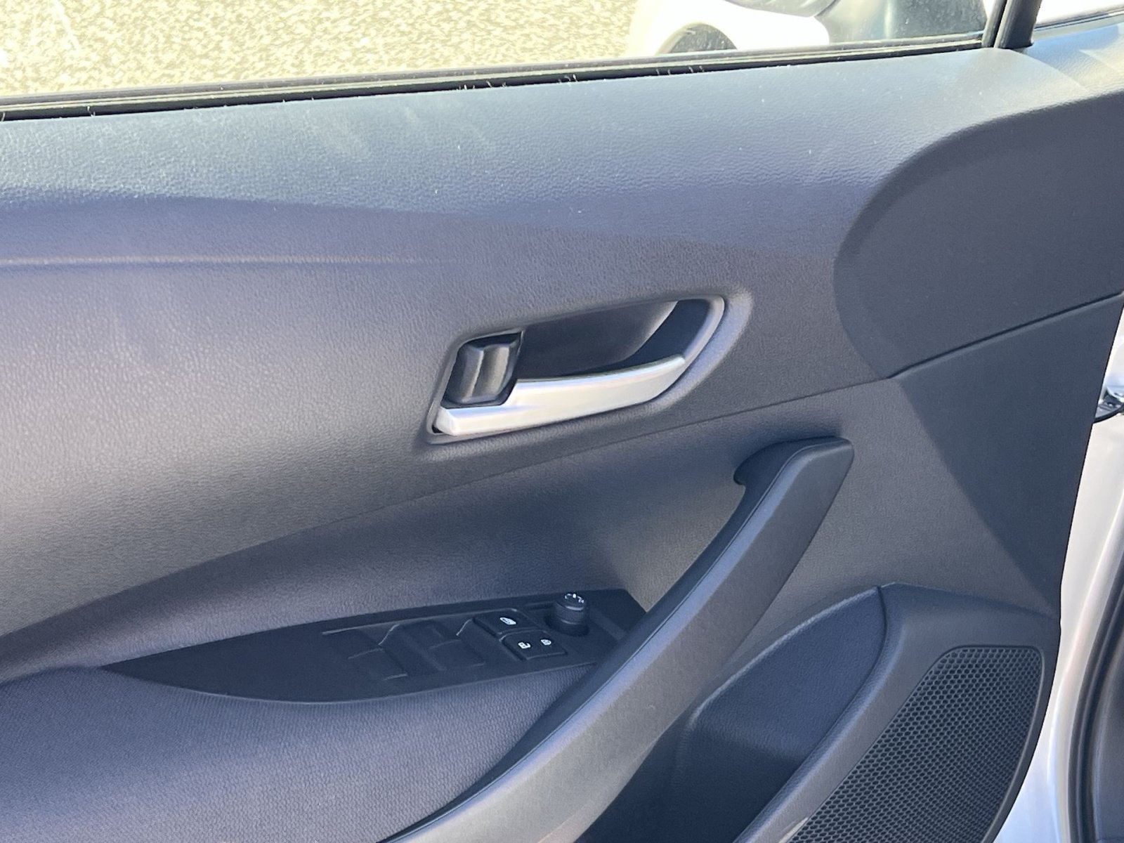 New 2027 Toyota Corolla SE FWD image 10
