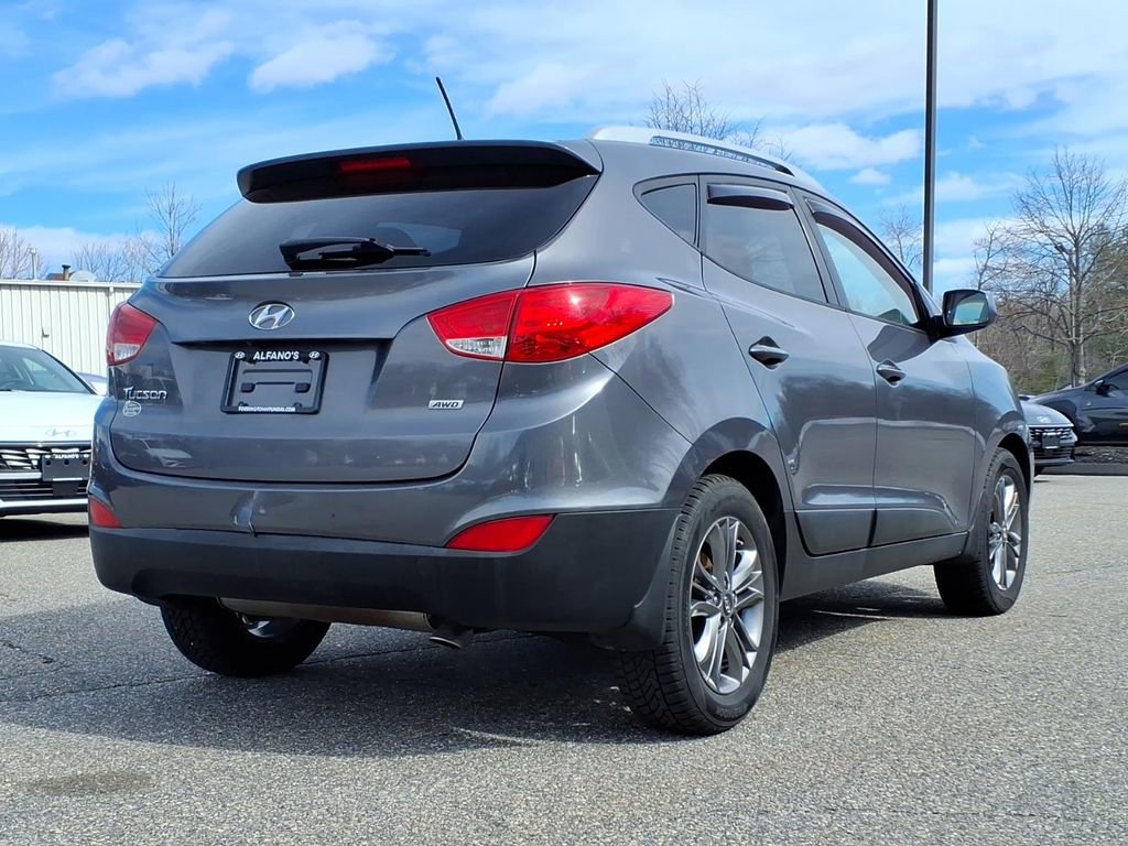 Used 2014 Hyundai Tucson SE image 3