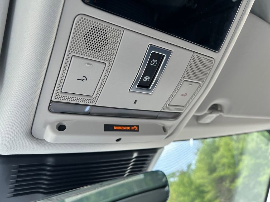 New 2025 Land Rover Discovery Sport S image 22