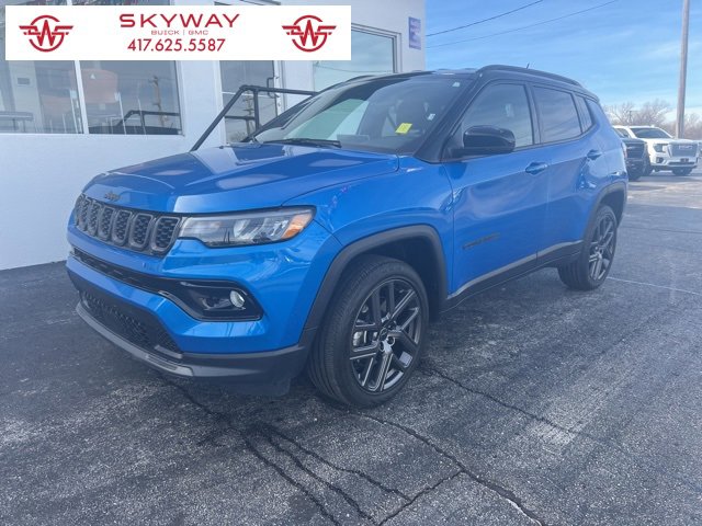 Used 2026 Jeep Compass Limited image 1
