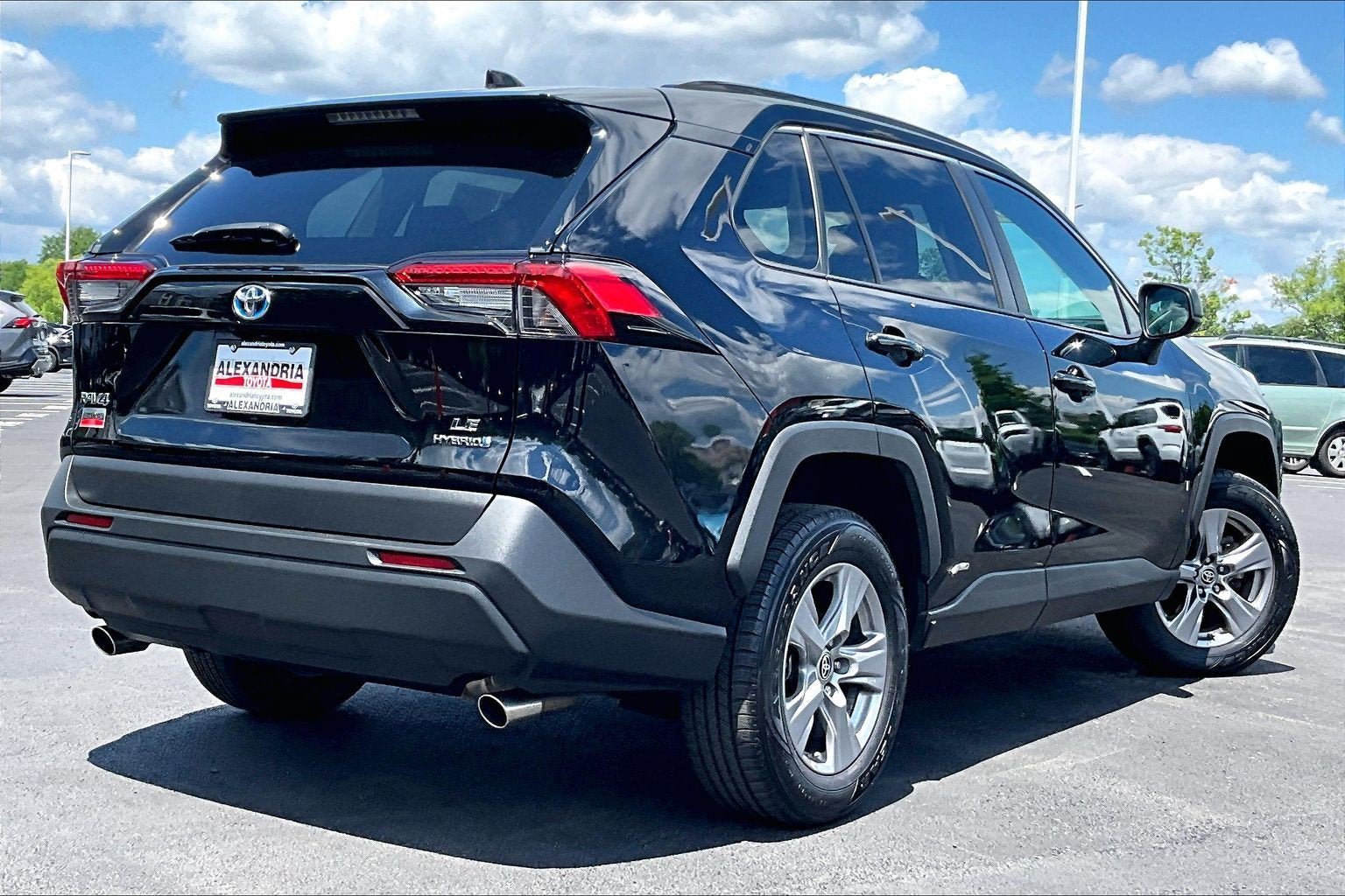 Used 2022 Toyota RAV4 LE AWD/4WD image 12