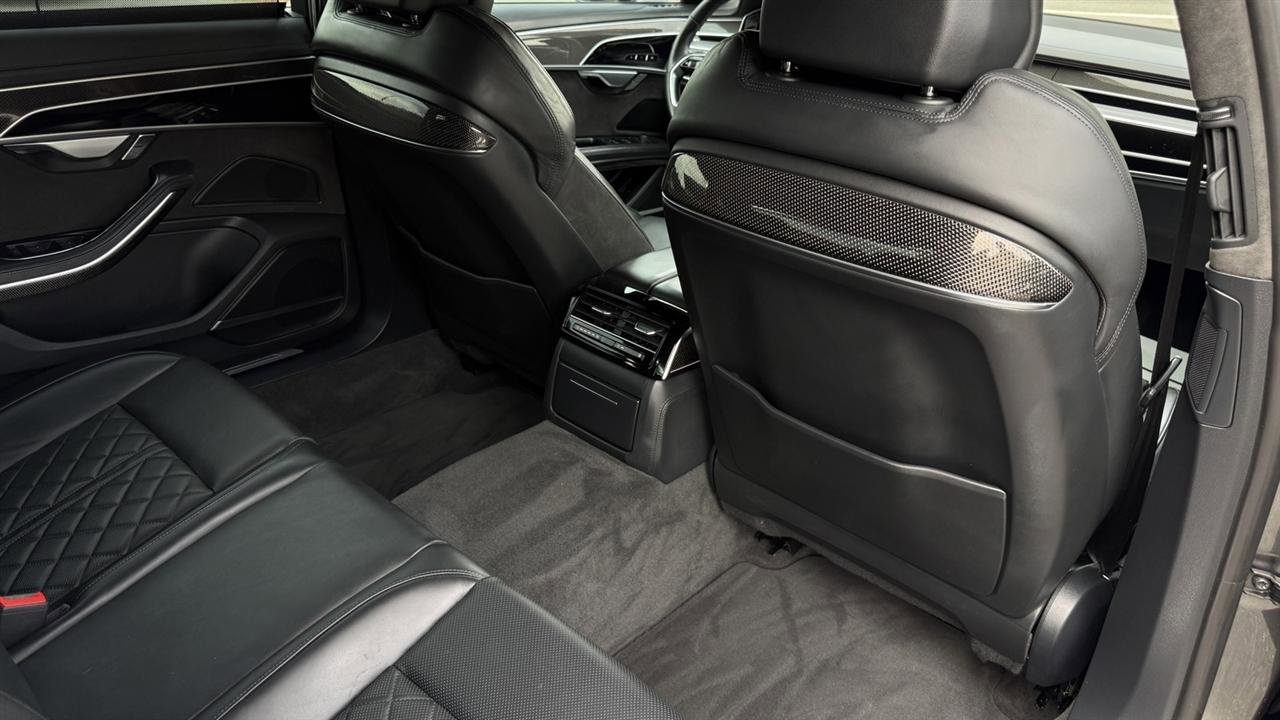 Used 2021 Audi S8 L AWD/4WD image 38