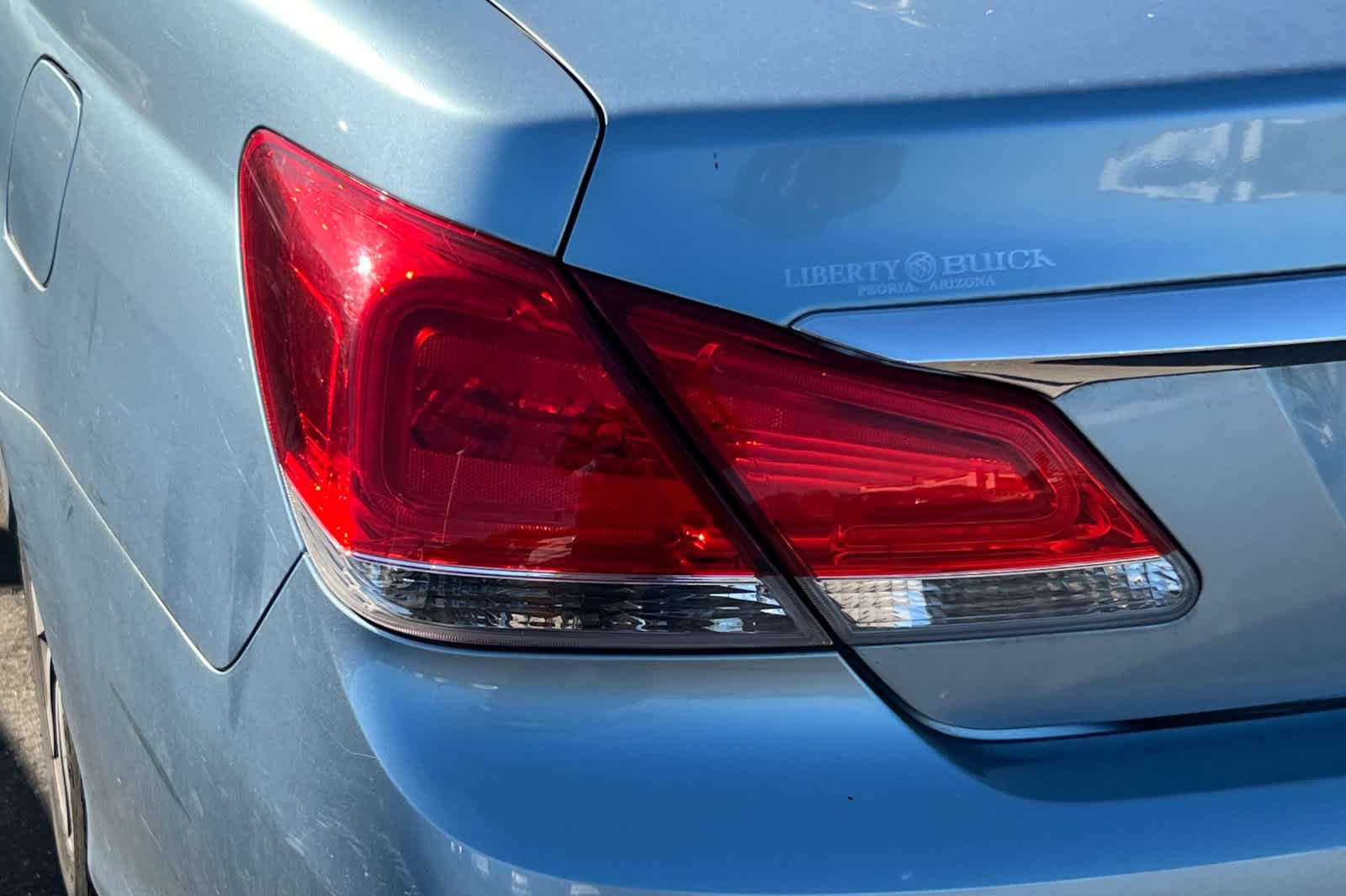 Used 2011 Toyota Avalon Limited FWD image 20