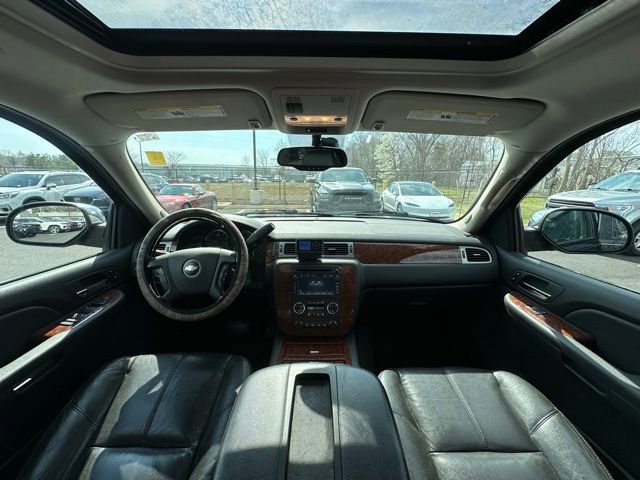 Used 2007 Chevrolet Avalanche LTZ w/ LTZ Preferred Equipment Group image 2