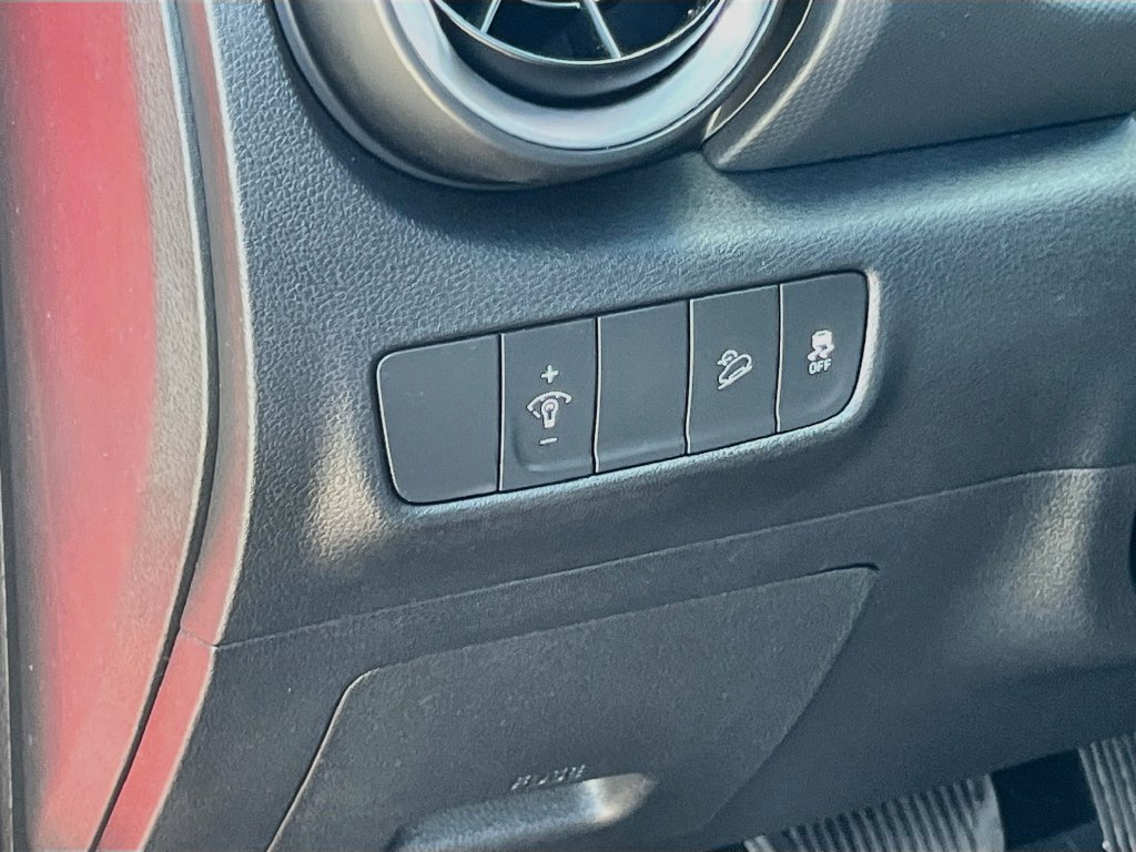 Used 2023 Hyundai Kona SEL FWD image 10