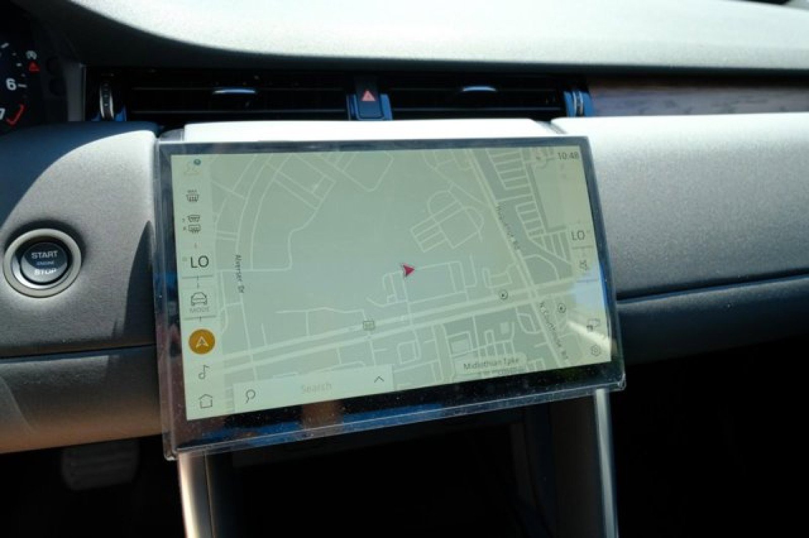 Certified 2024 Land Rover Discovery Sport S image 21