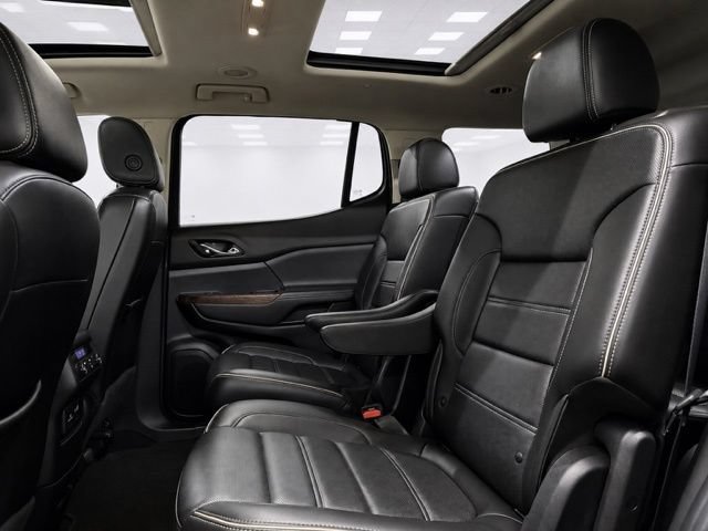 Used 2021 GMC Acadia Denali w/ Denali Ultimate Package AWD/4WD image 13