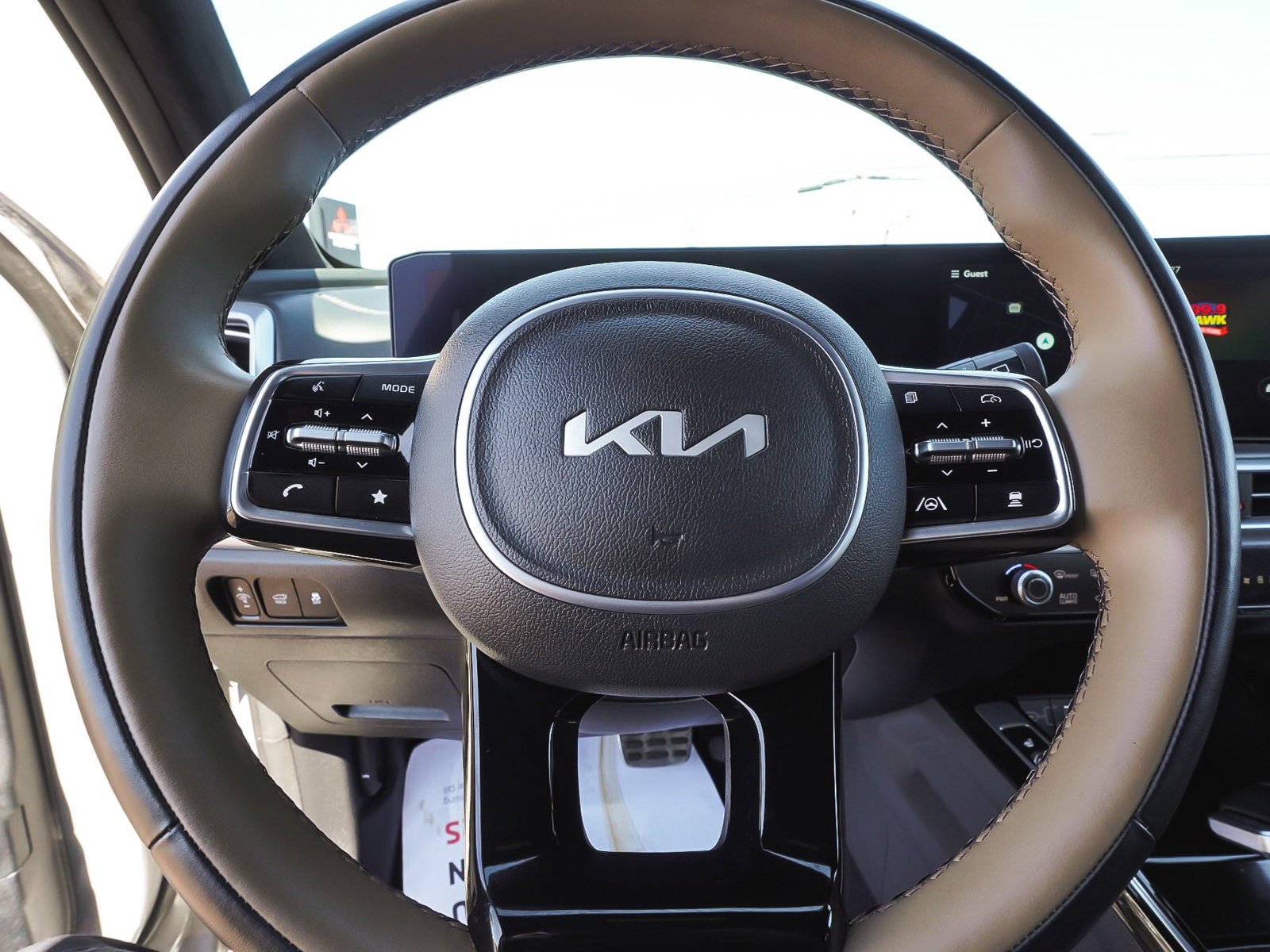 Used 2025 Kia Sorento SX Prestige w/ Olive Brown Leather Package AWD/4WD image 16
