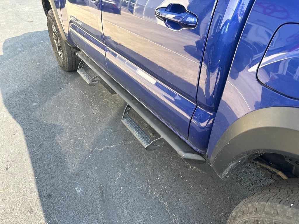 Used 2023 Toyota Tacoma TRD Off-Road AWD/4WD image 9