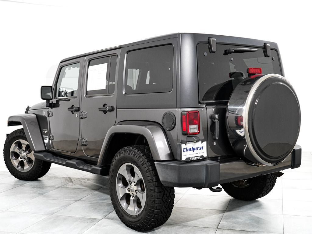 Used 2017 Jeep Wrangler Unlimited Sahara w/ Connectivity Group AWD/4WD image 5