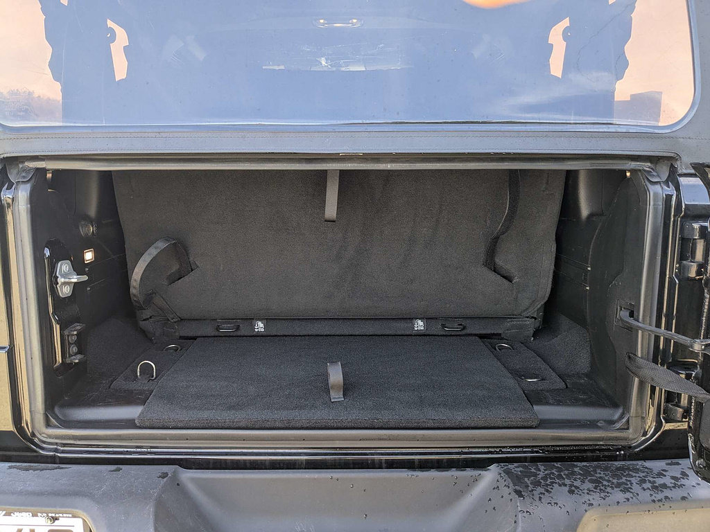 Certified 2020 Jeep Wrangler Sport AWD/4WD image 12