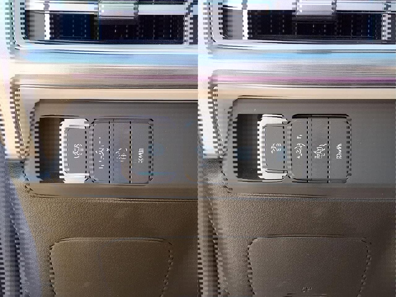 Used 2024 Hyundai Santa Fe Calligraphy image 18