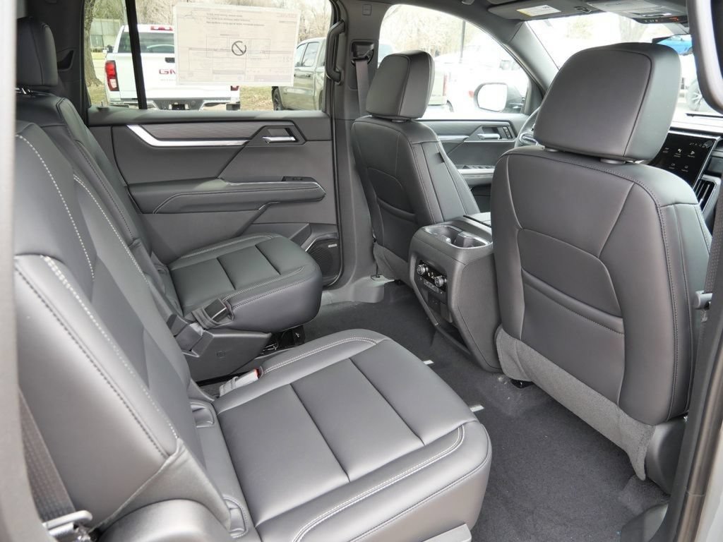 New 2026 GMC Acadia Elevation w/ Black Edition AWD/4WD image 31