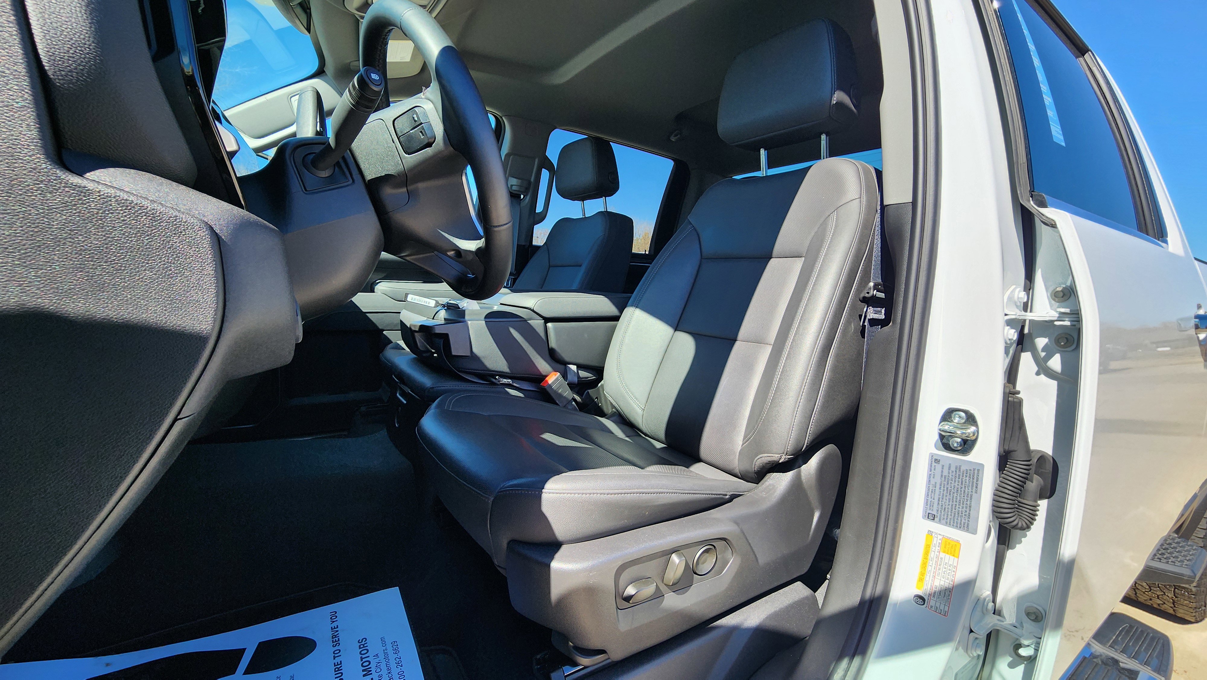 Certified 2025 Chevrolet Silverado 3500 LTZ image 13