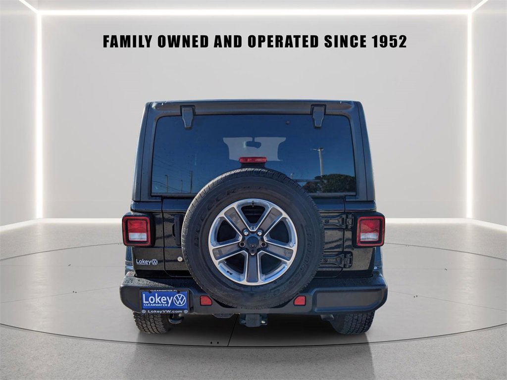 Used 2018 Jeep Wrangler Unlimited Sahara image 5