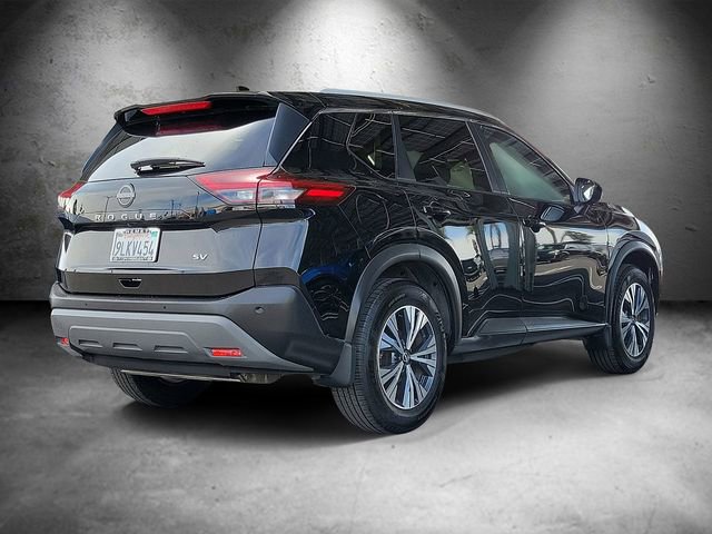 Used 2023 Nissan Rogue SV w/ SV Premium B Package FWD image 3