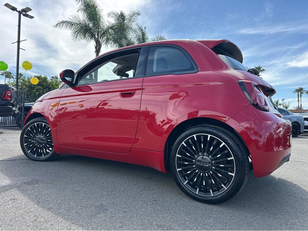 Used 2024 FIAT 500 e (RED) image 3