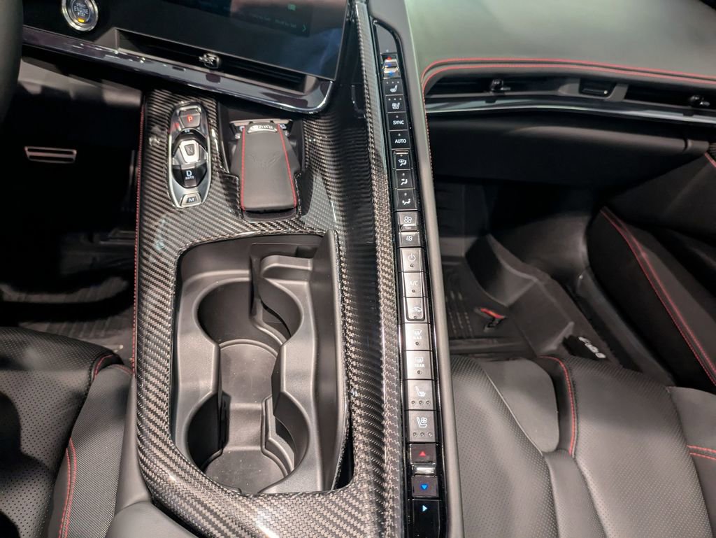 Used 2025 Chevrolet Corvette Z06 w/ Z07 Performance Package image 9