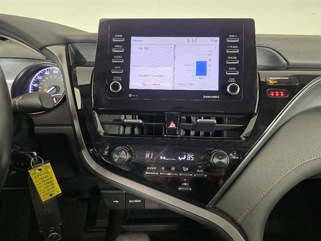 Used 2024 Toyota Camry SE AWD/4WD image 32