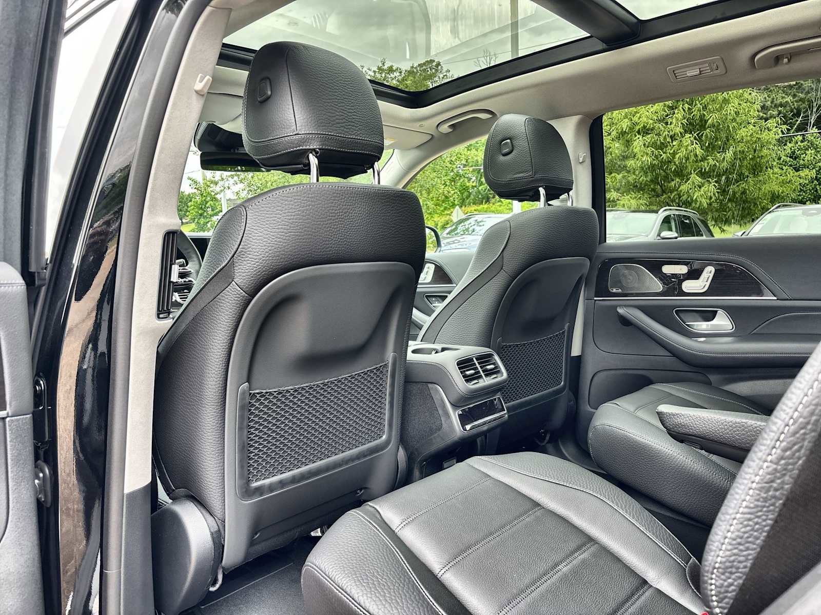 New 2026 Mercedes-Benz GLS 450 4MATIC image 18