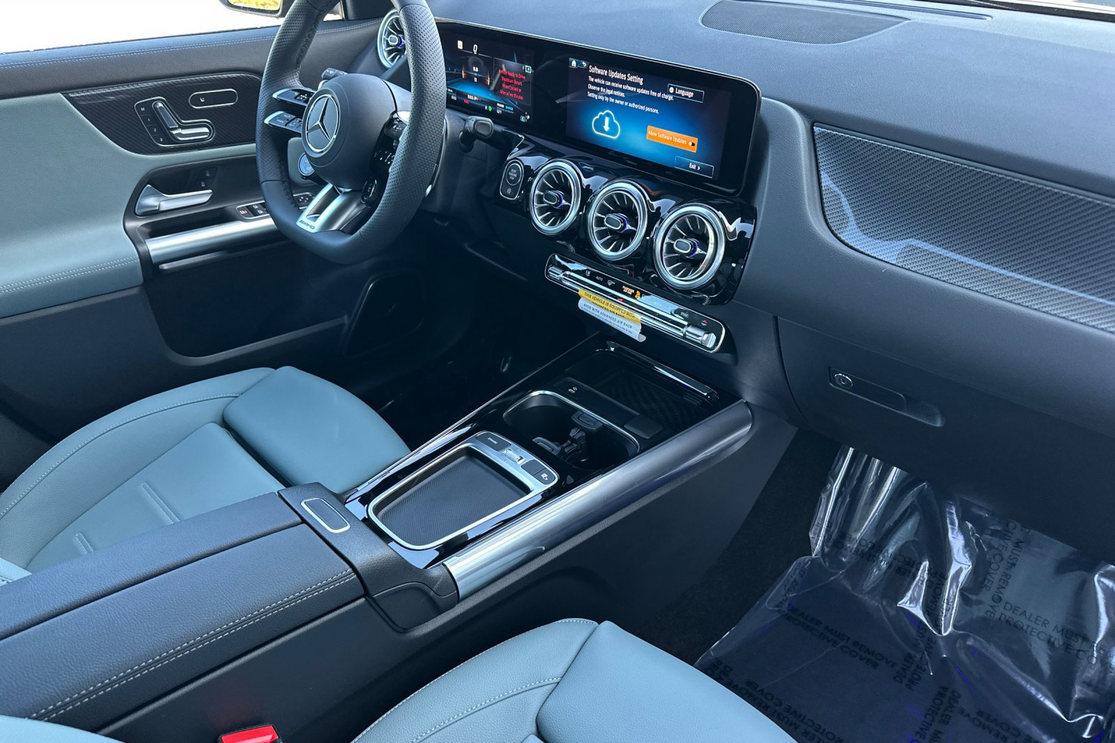 New 2026 Mercedes-Benz GLA 35 AMG 4MATIC image 16