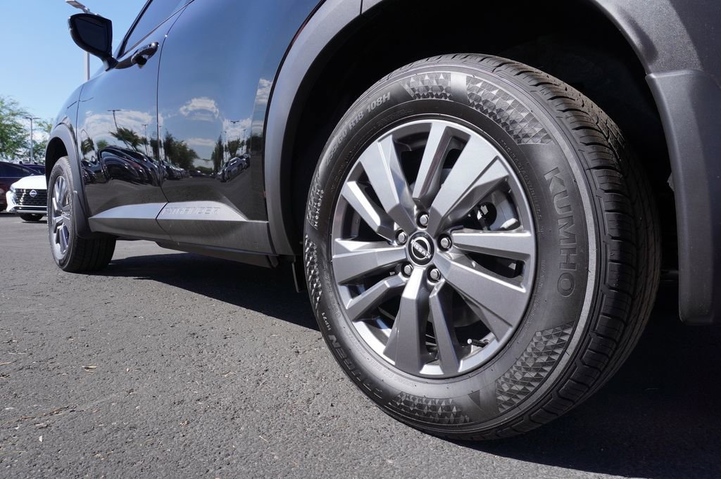 New 2025 Nissan Pathfinder SV image 6