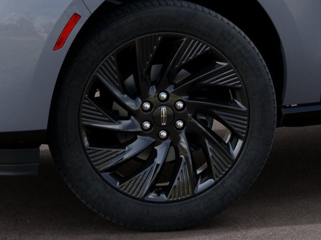 New 2027 Lincoln Navigator L Reserve w/ Jet Appearance Package RWD image 19