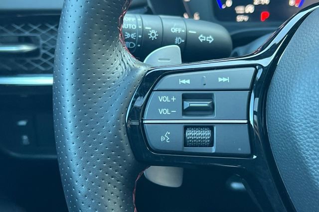 Certified 2025 Acura ADX A-Spec image 27