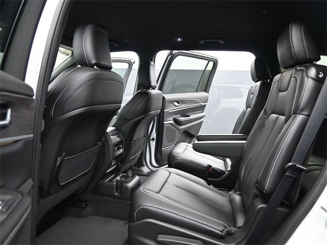 New 2025 Jeep Grand Cherokee L Limited image 13