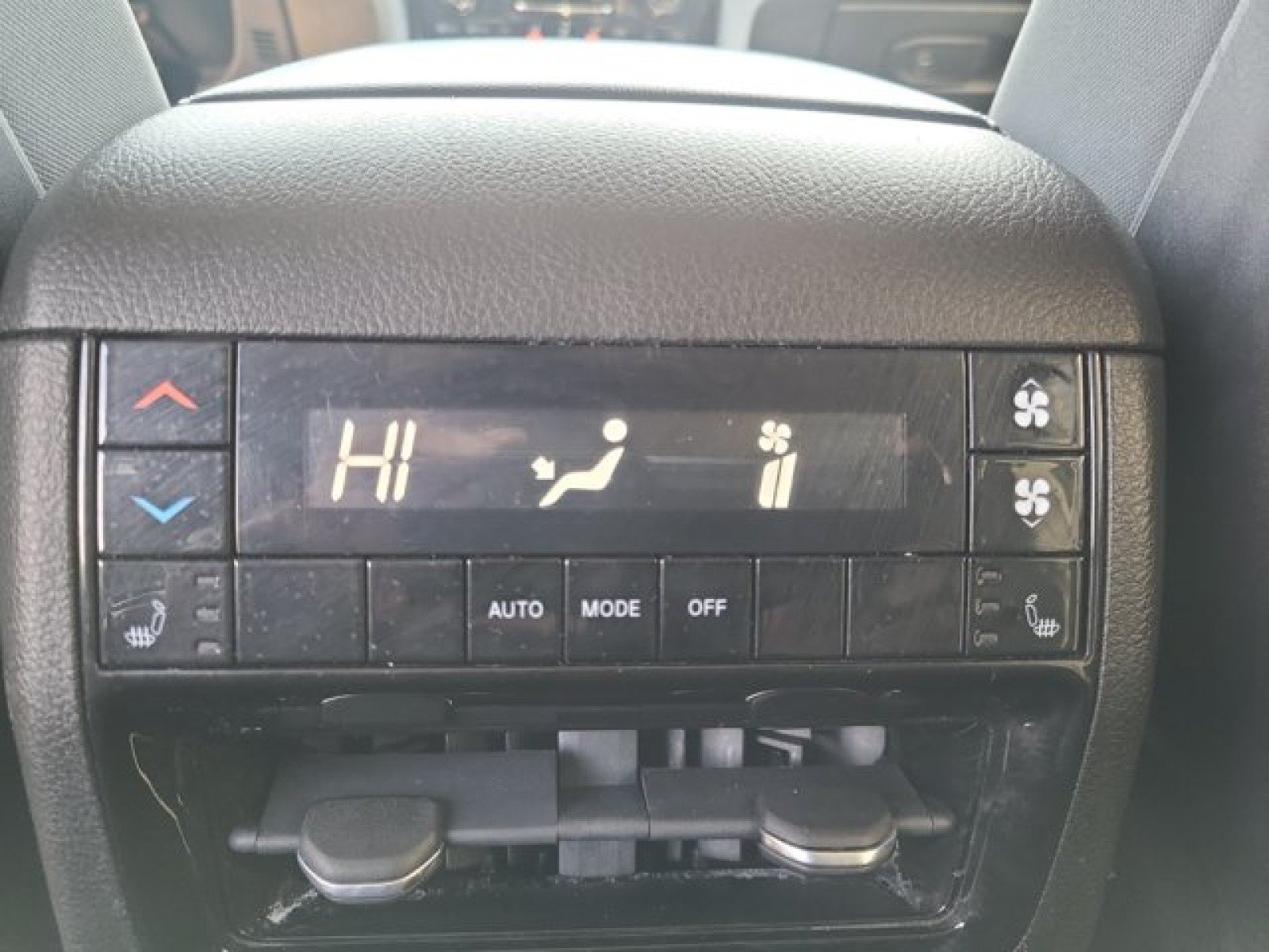 Used 2021 Jeep Grand Cherokee L Limited AWD/4WD image 38