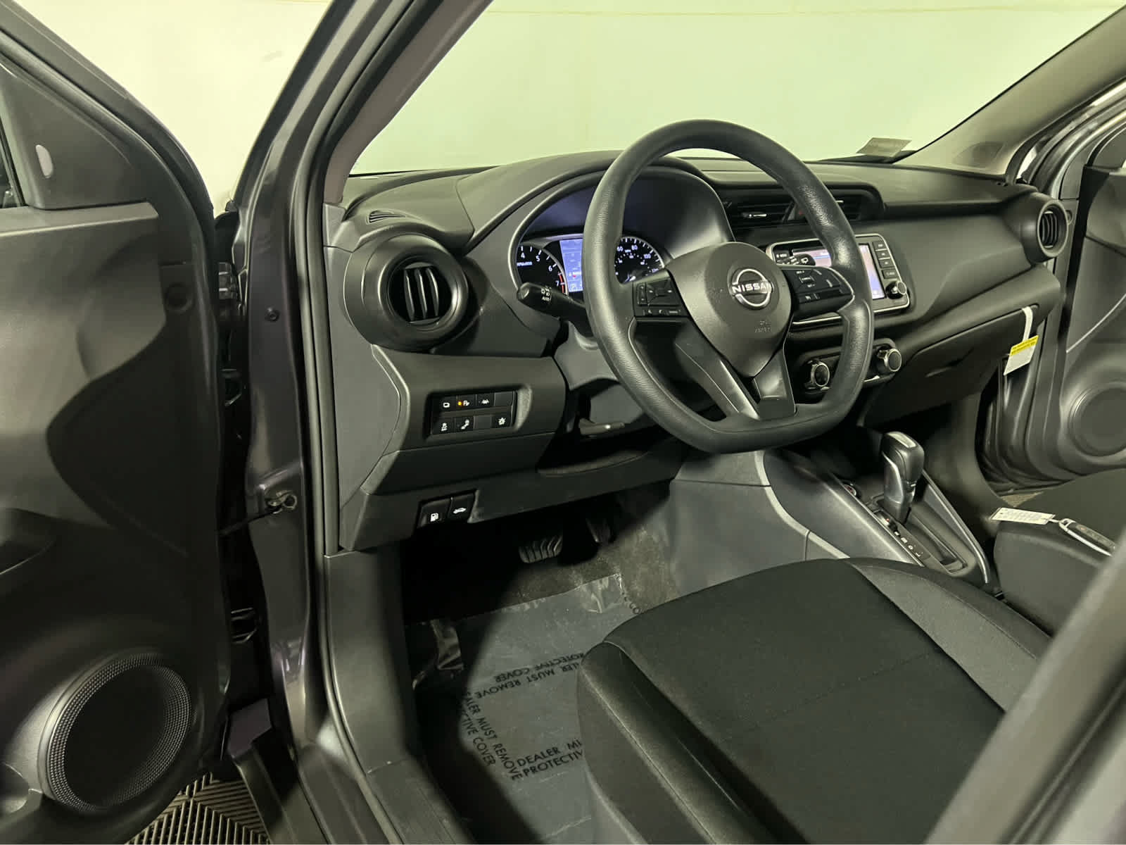 Certified 2025 Nissan Kicks Play S FWD image 21