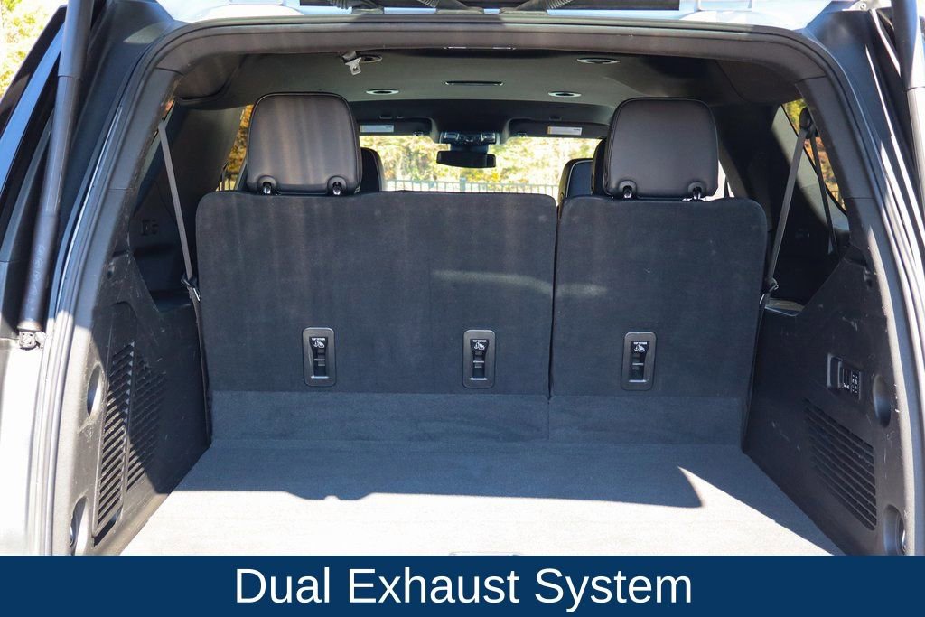 Used 2023 Chevrolet Suburban Premier image 35