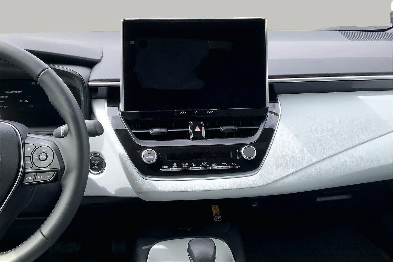 Used 2026 Toyota Corolla SE FWD image 6
