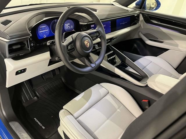New 2026 Porsche Macan 4 Electric AWD/4WD image 16