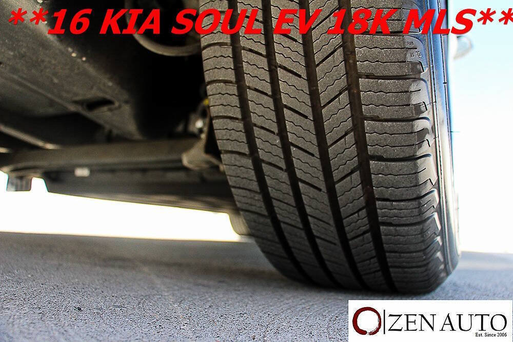 Used 2016 Kia Soul EV FWD image 50