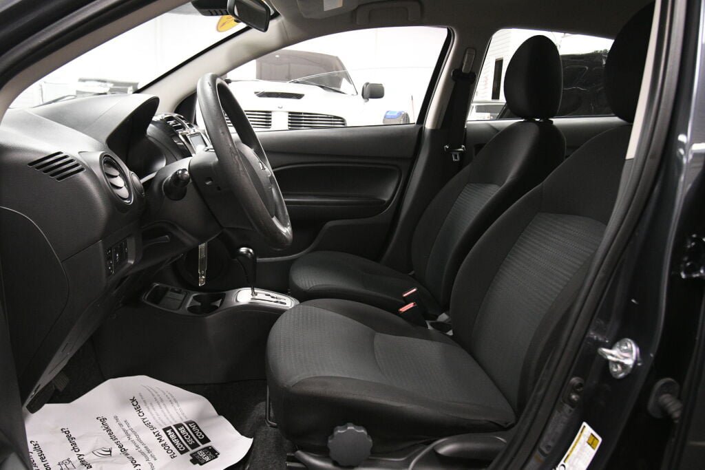 Used 2024 Mitsubishi Mirage G4 ES FWD image 9