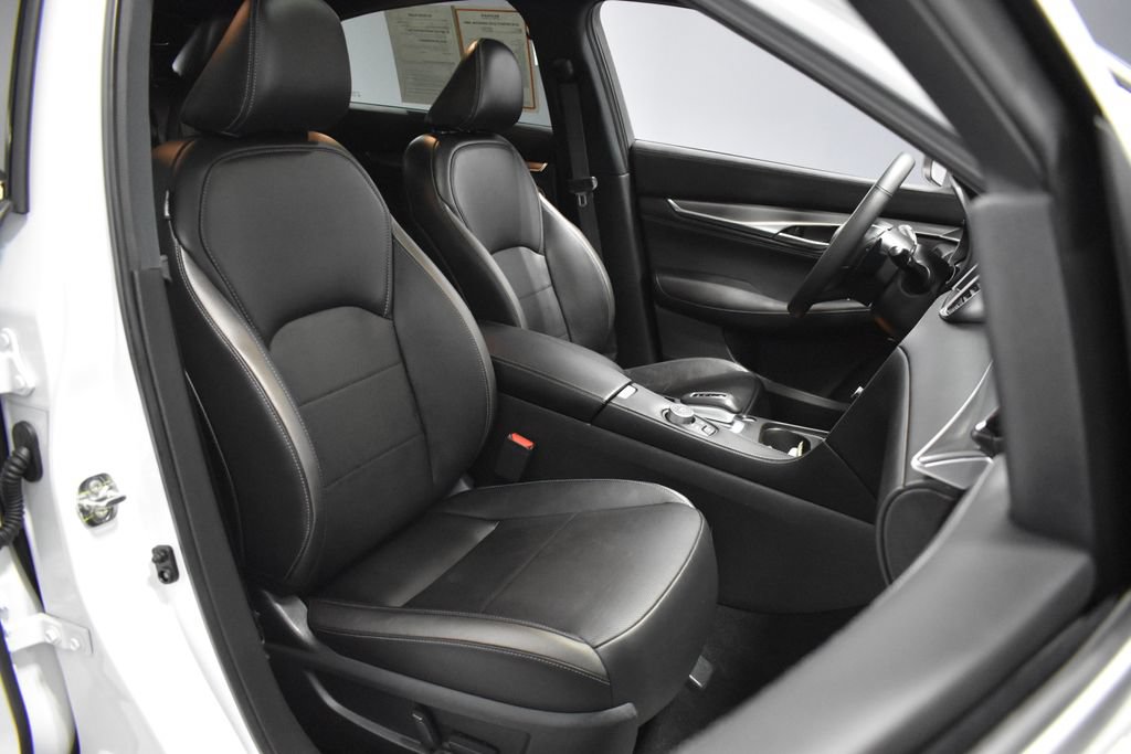 Used 2025 INFINITI QX55 Essential AWD/4WD image 14