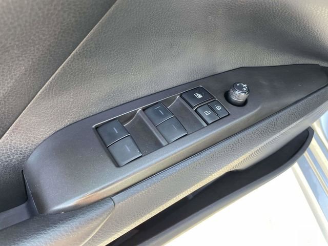 Used 2024 Toyota Camry SE w/ Convenience Package image 17