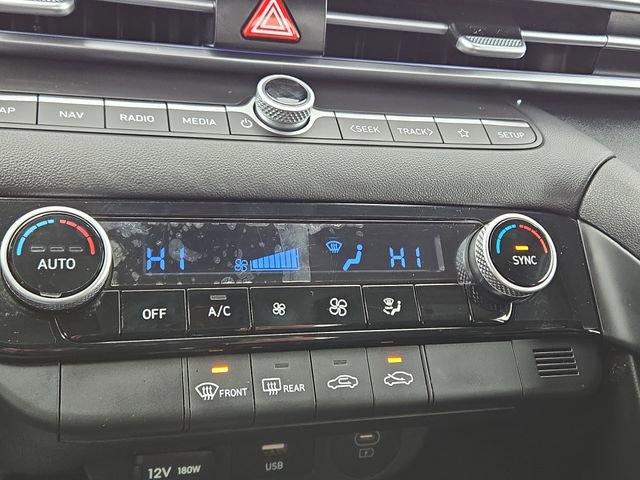 Certified 2024 Hyundai Elantra SEL image 11