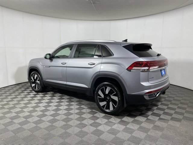New 2025 Volkswagen Atlas Cross Sport SE image 5