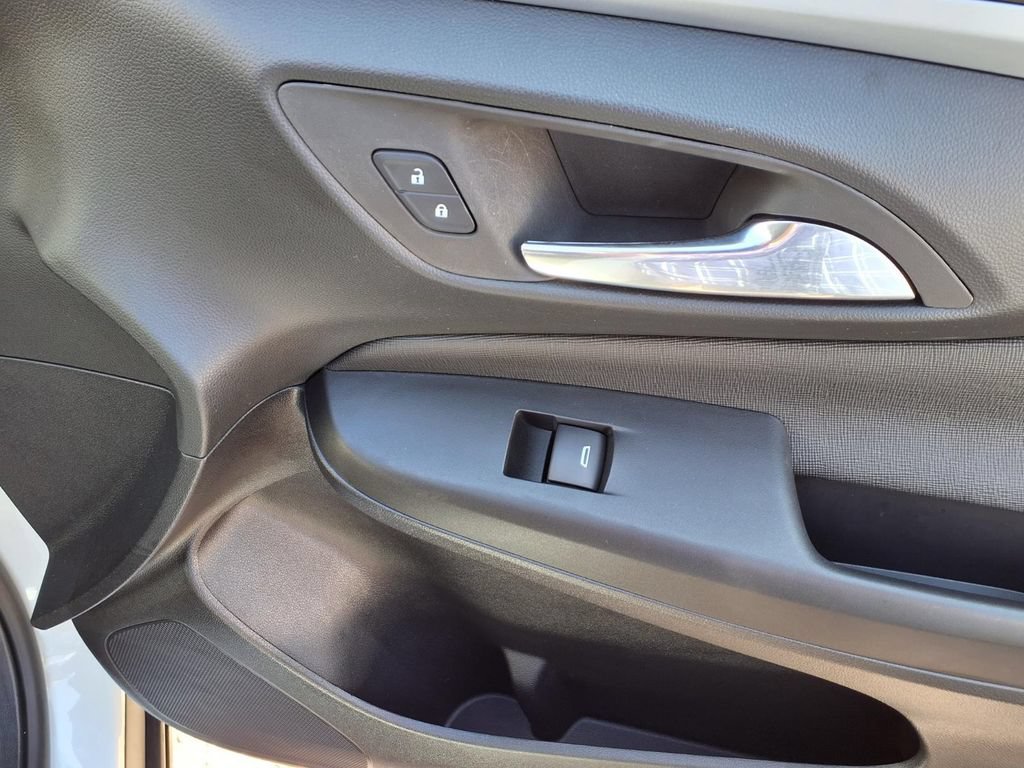 Certified 2026 Buick Envista Preferred FWD image 26