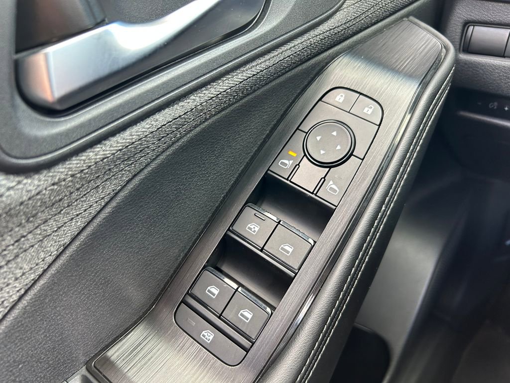 Used 2023 Nissan Rogue SV AWD/4WD image 20