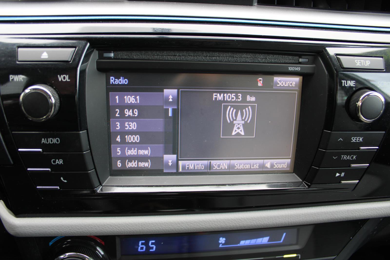 Used 2014 Toyota Corolla LE image 17