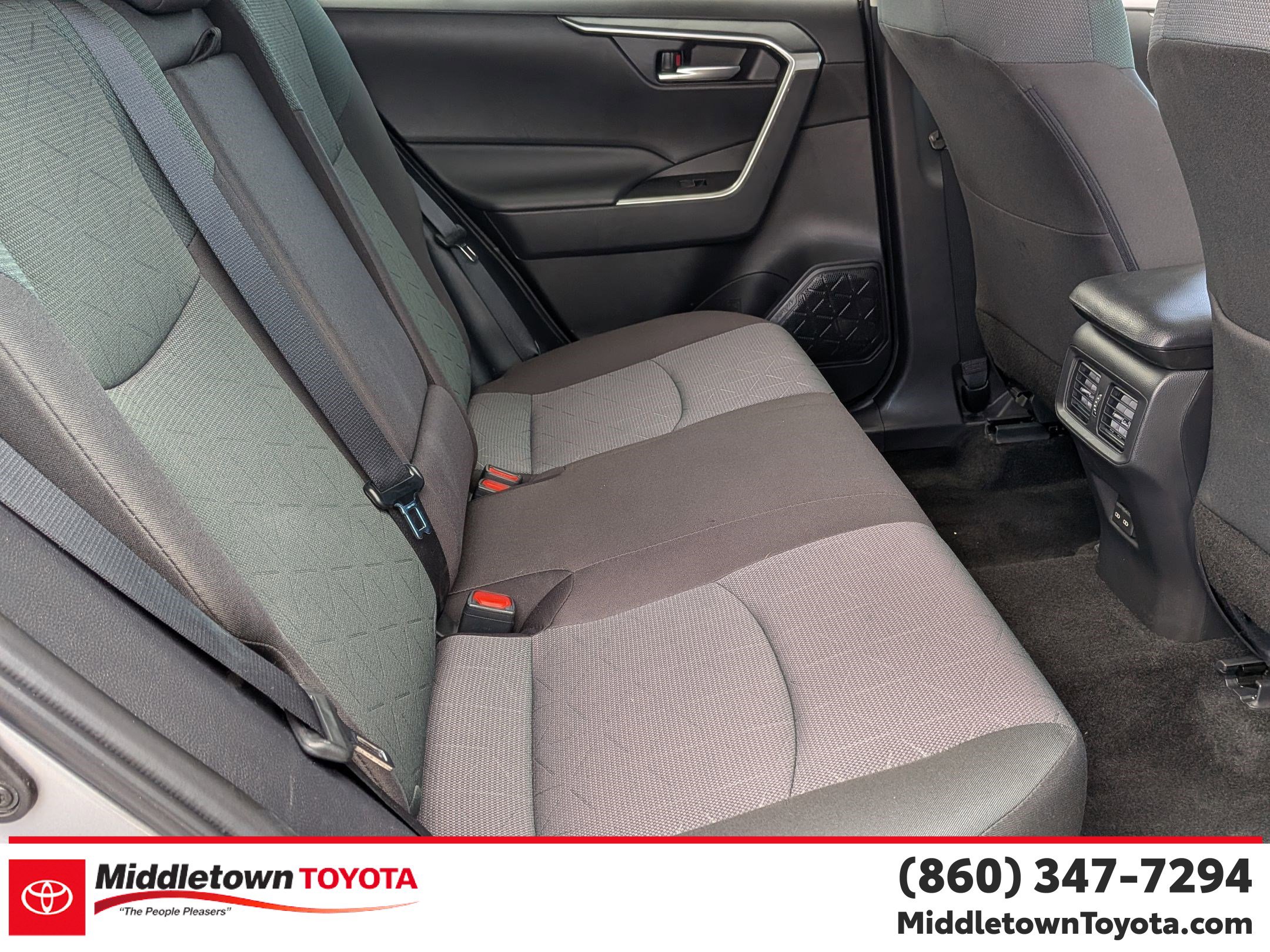 Certified 2025 Toyota RAV4 XLE AWD/4WD image 33