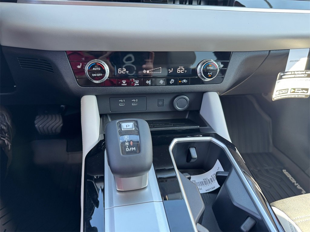 New 2026 Mitsubishi Outlander SE image 17