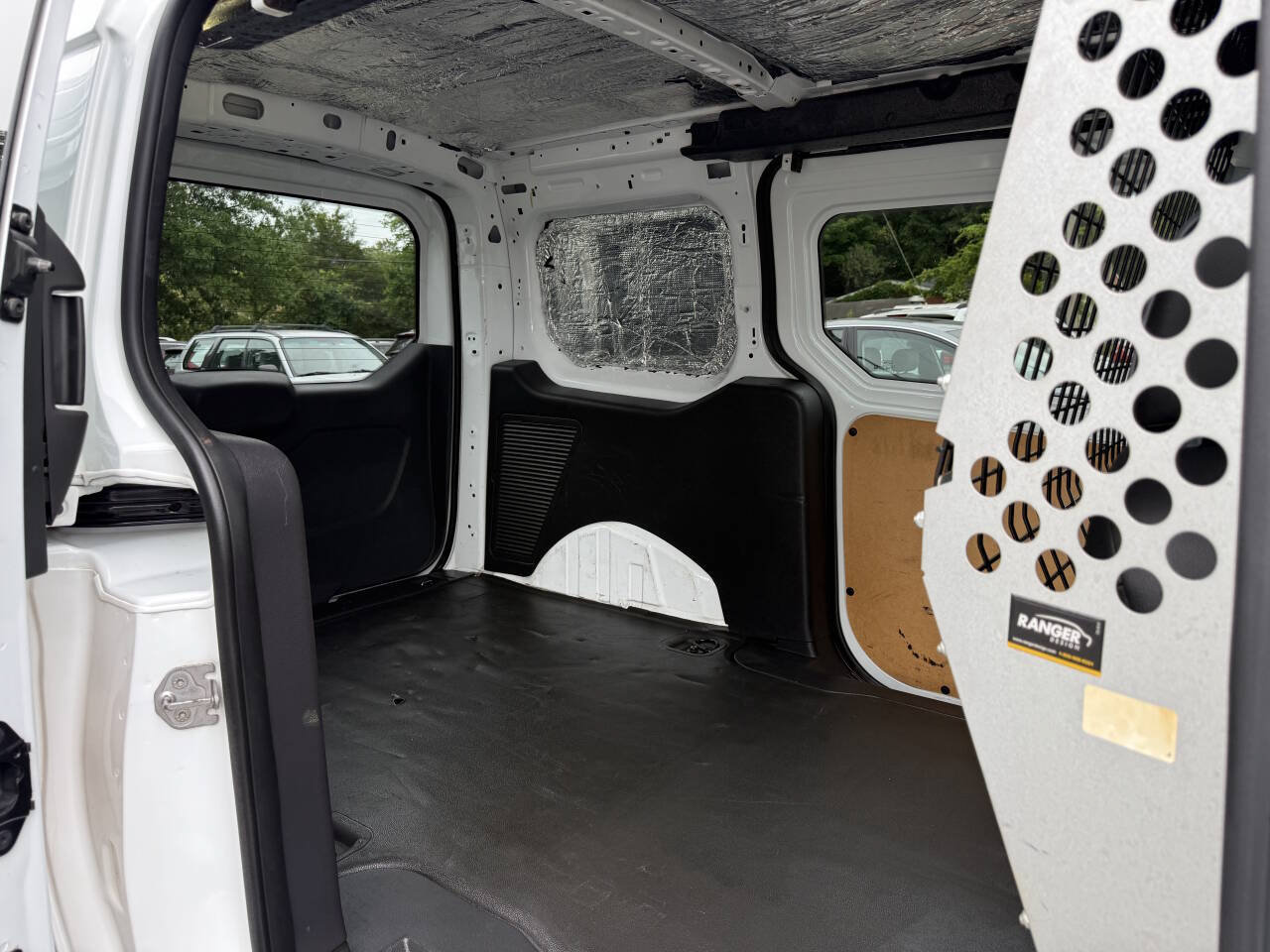 Used 2017 Ford Transit Connect XL FWD image 16