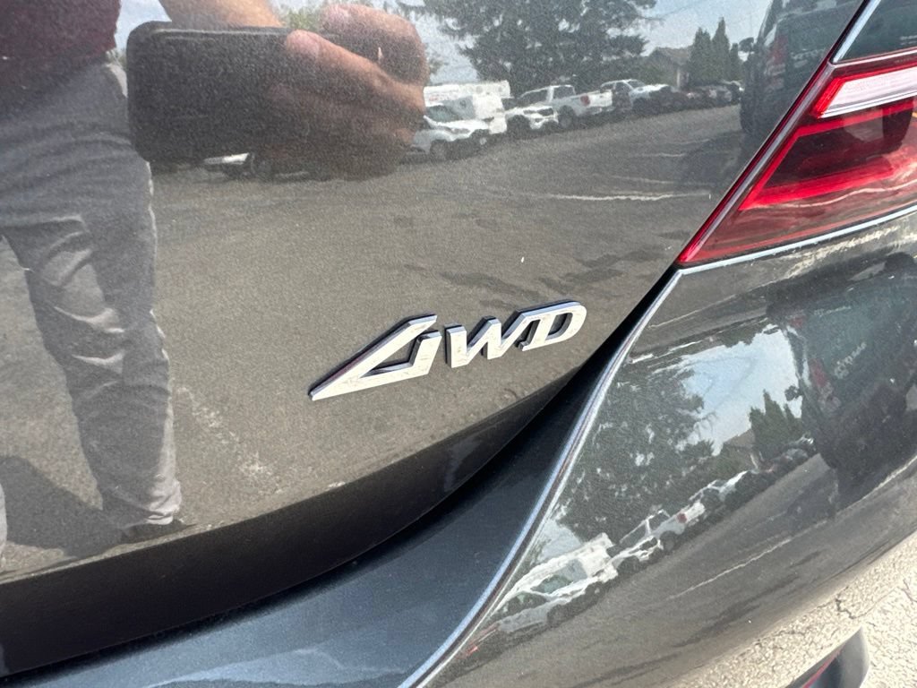 Used 2025 Genesis G70 2.5T AWD/4WD image 46