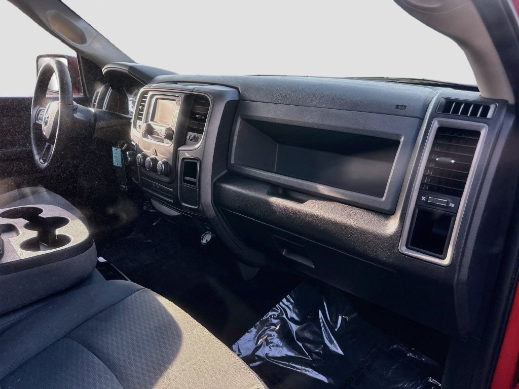 Used 2017 RAM 1500 Express RWD image 24